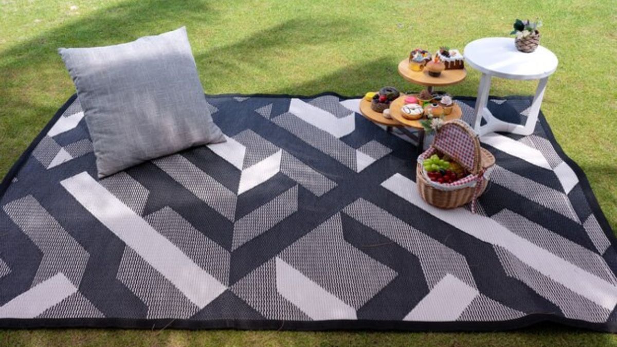 Large Waterproof Outdoor Rugs