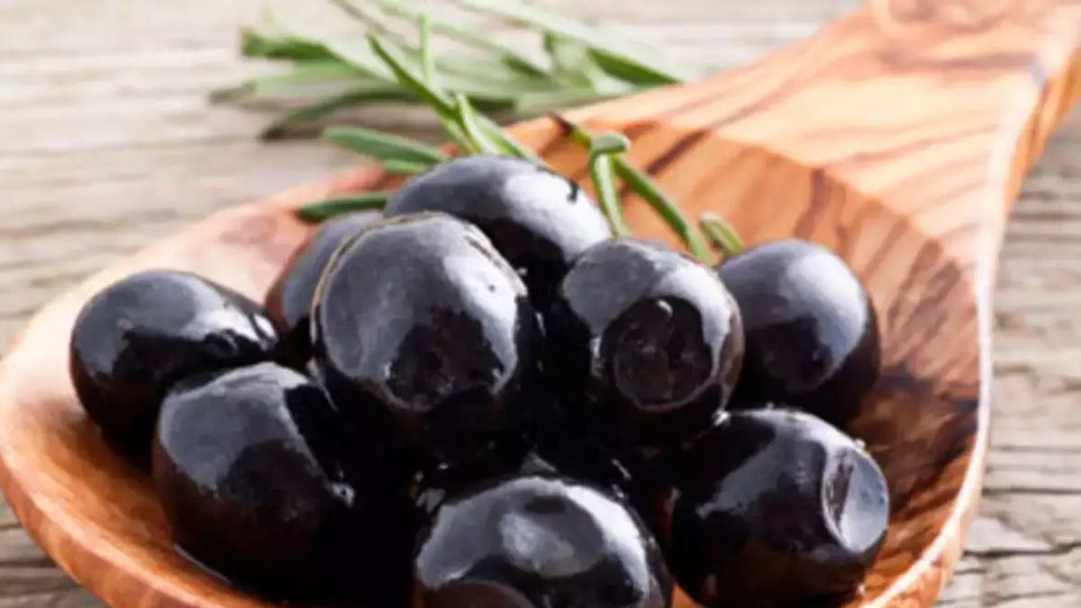 black olives